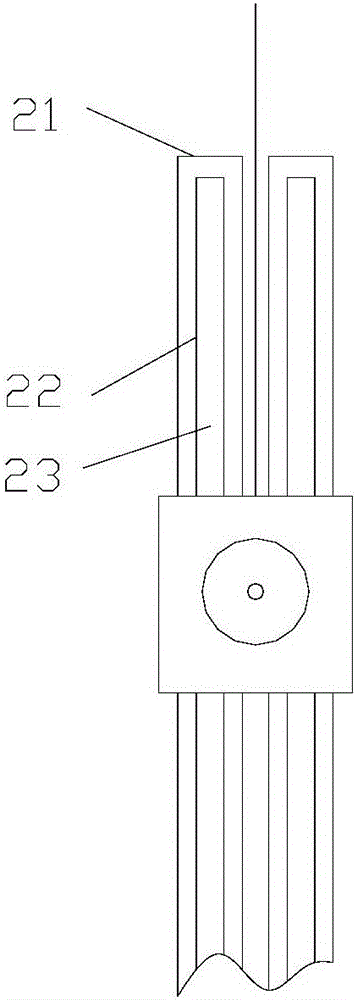 Length adjusting mechanism of metal strip splitting device