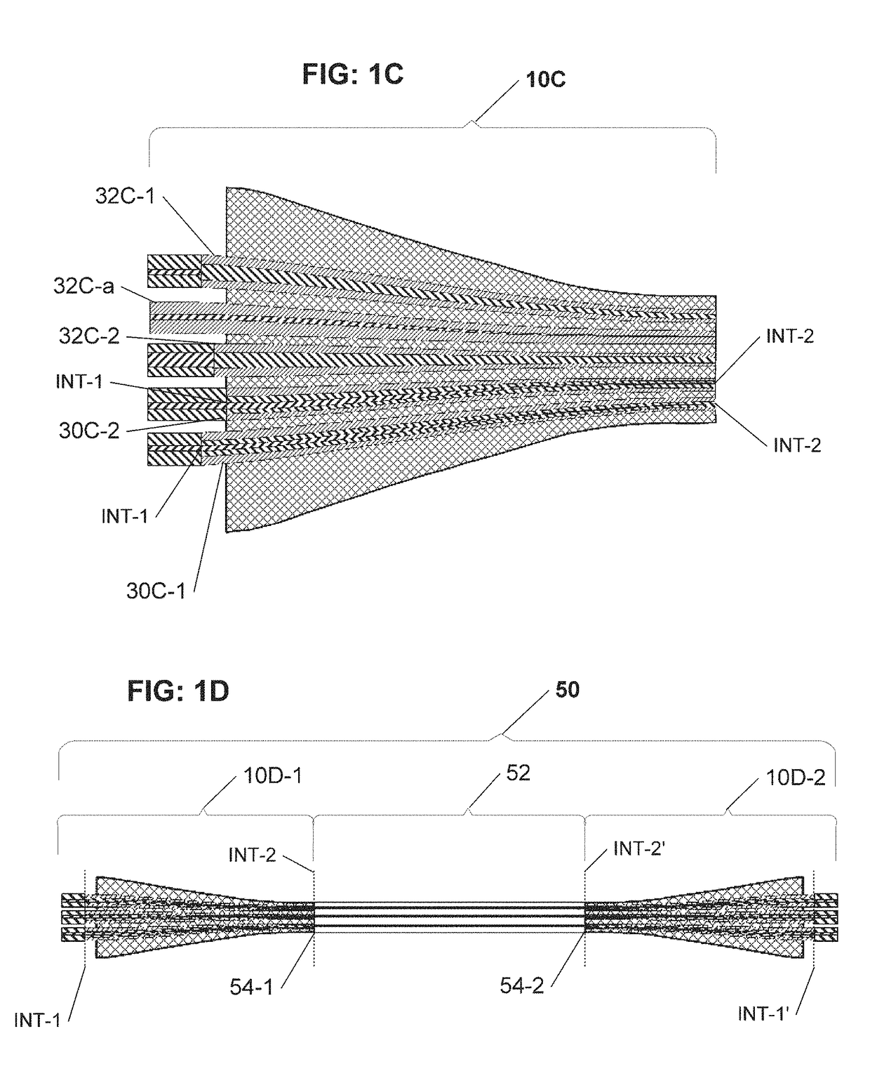 Pitch reducing optical fiber array and multicore fiber comprising at least one chiral fiber grating