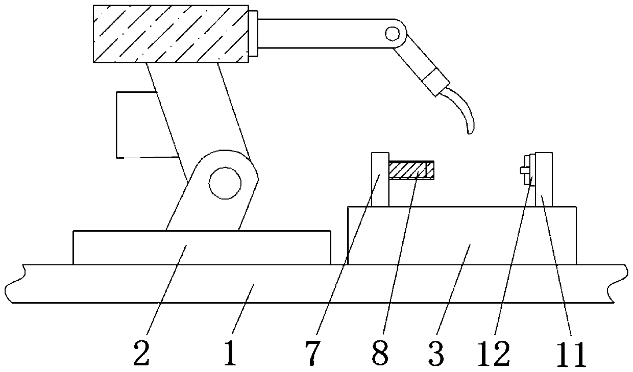 Welding flange device for producing automobile parts