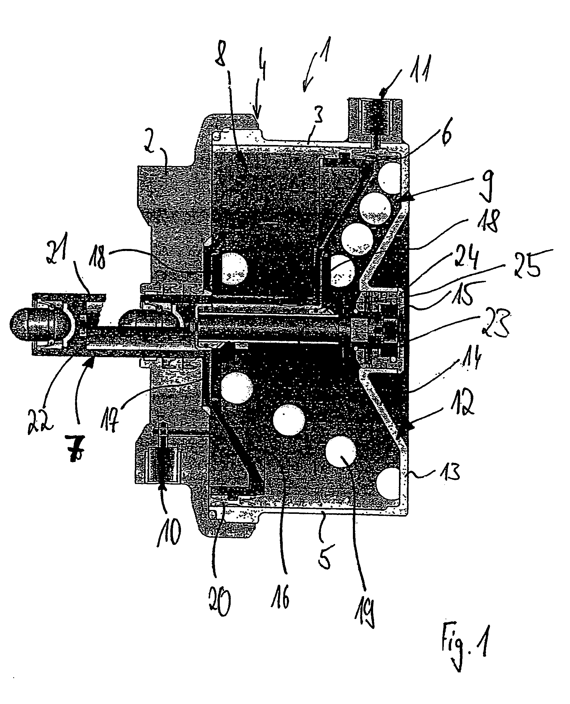 Combined pneumatic cylinder and corresponding control method