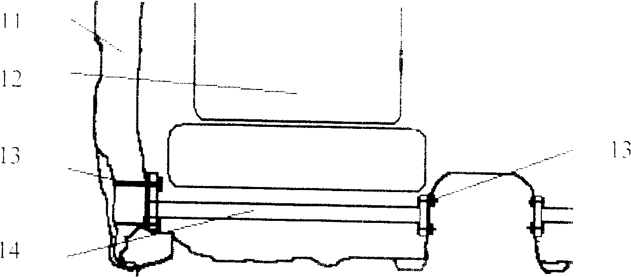 Deformation set for anti-collision on side of manned vehicle, and manned vehicle with the set