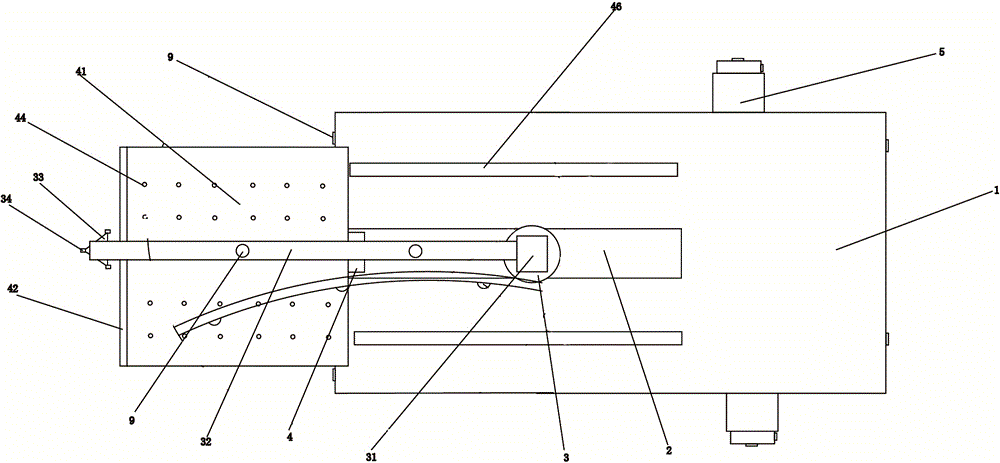 A triangular object transportation robot