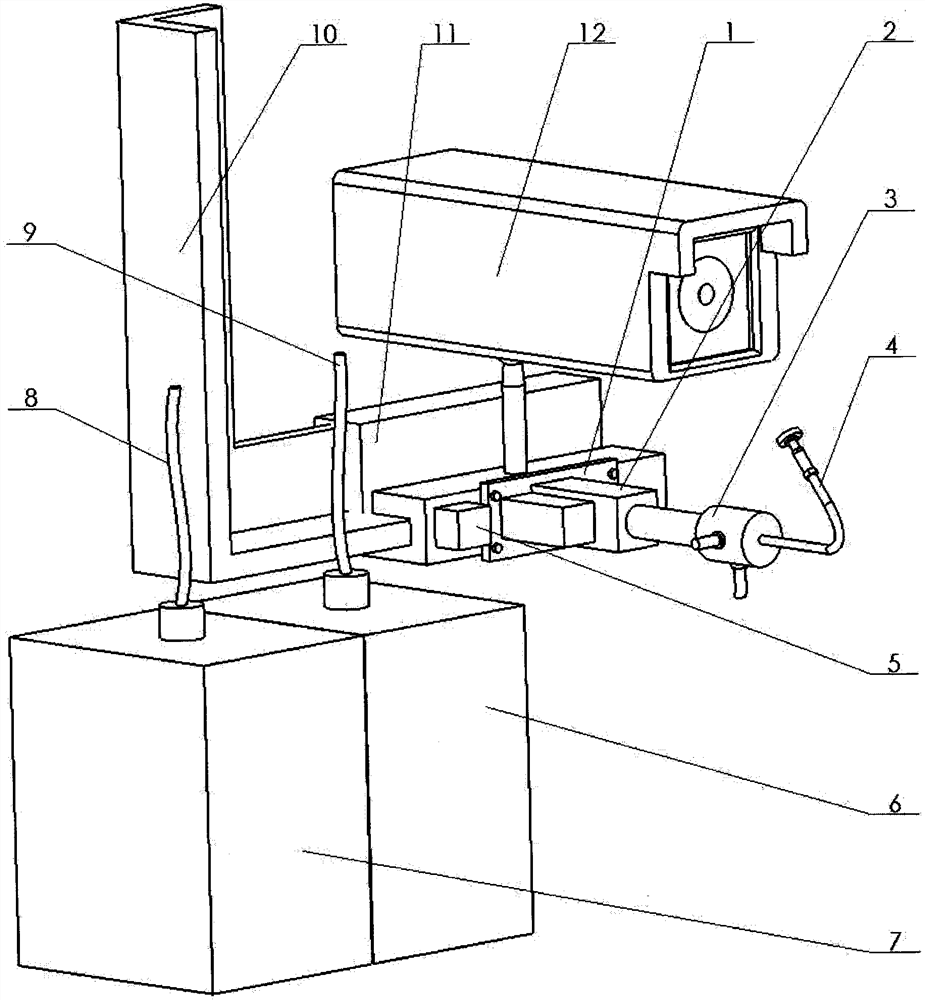 Tunnel camera self-feedback cleaning device and method