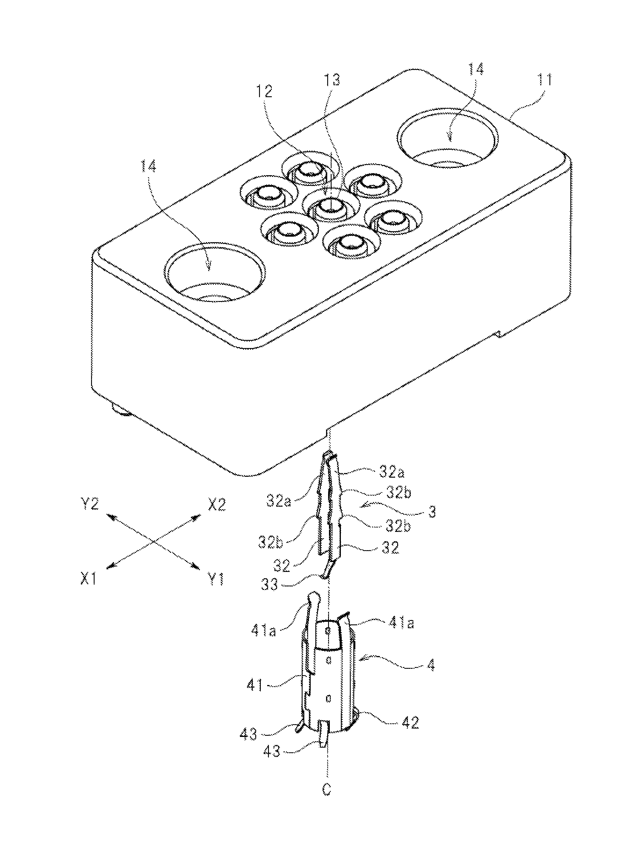 Connector and semiconductor testing device having the same