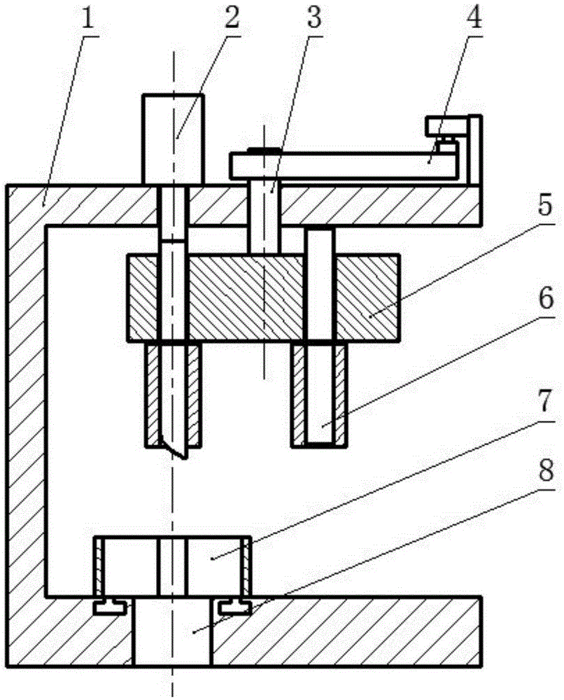 Multifunctional wiring-duct machining device and machining method thereof