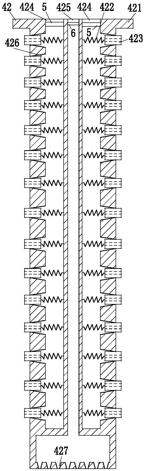 Pipeline cleaning device for chemical heat exchanger