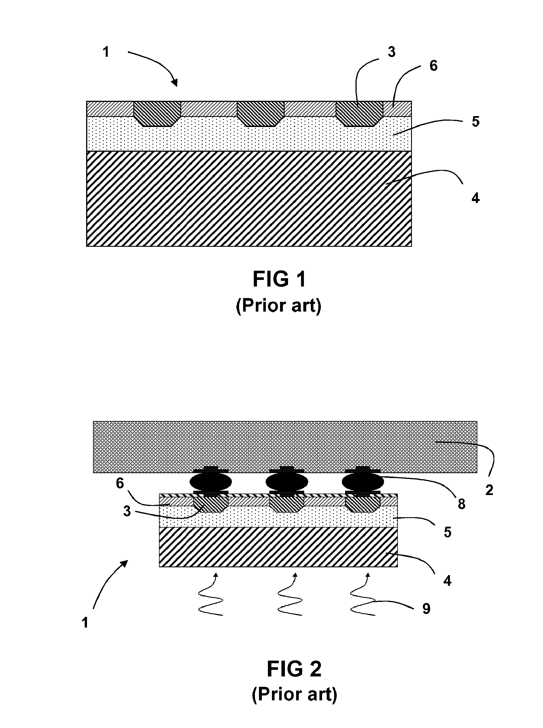 Photodiode array having a charge-absorbing doped region