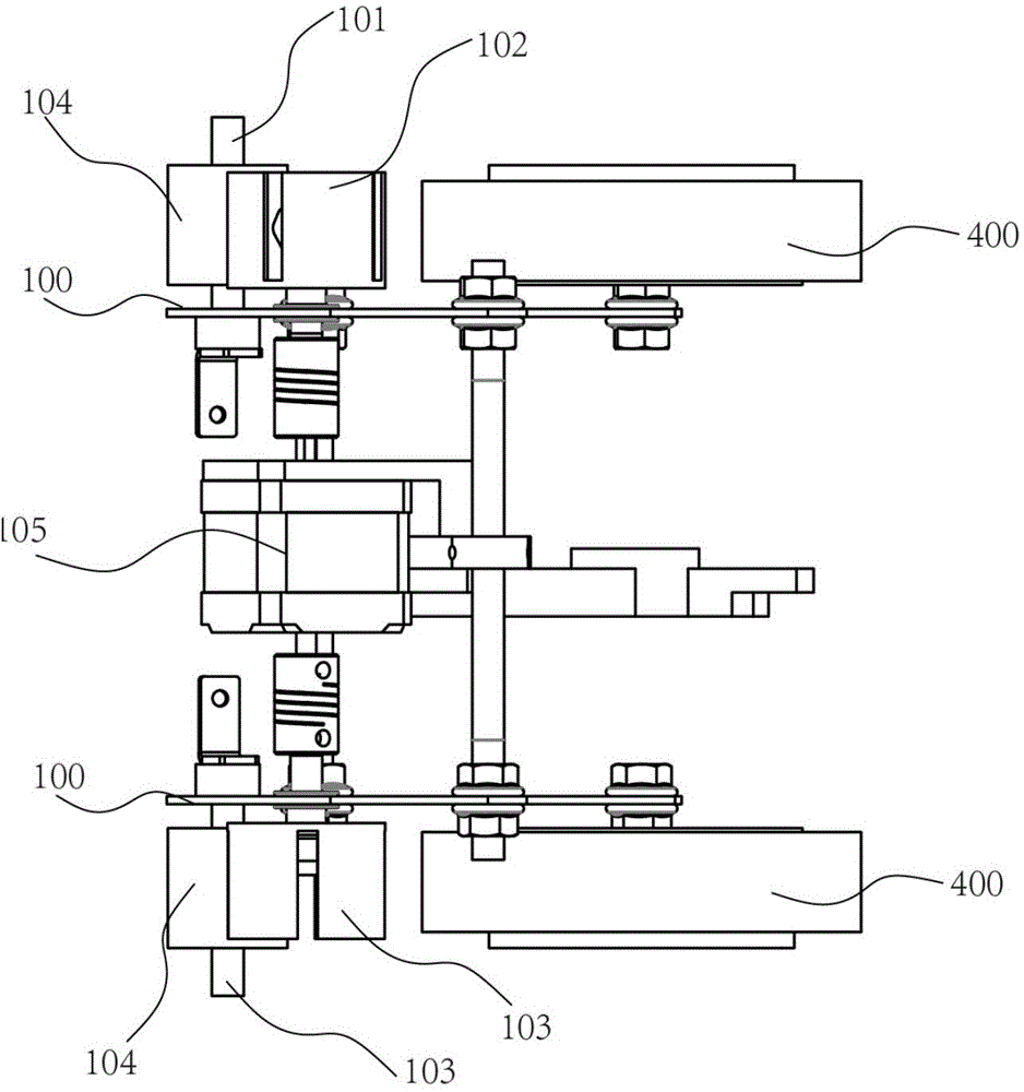 Automatic sticking device and sticking method thereof