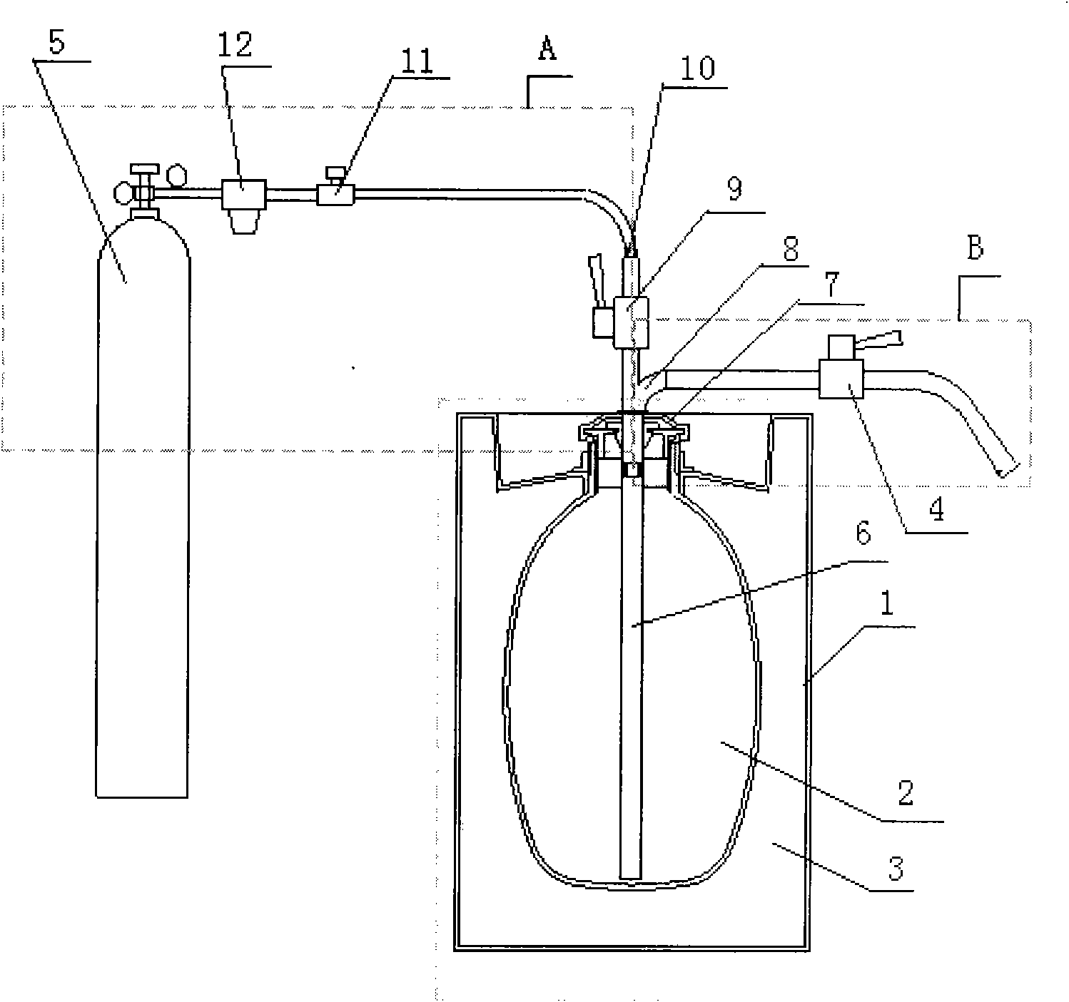 Beer fresh preservation bucket and wine vapor branch distributer thereof