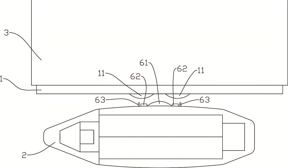 Automatic ferry locking device with splash-proof function