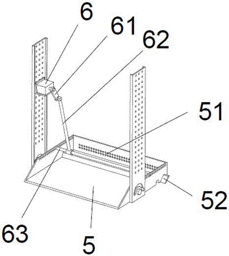 An automatic cleaning device for floating objects