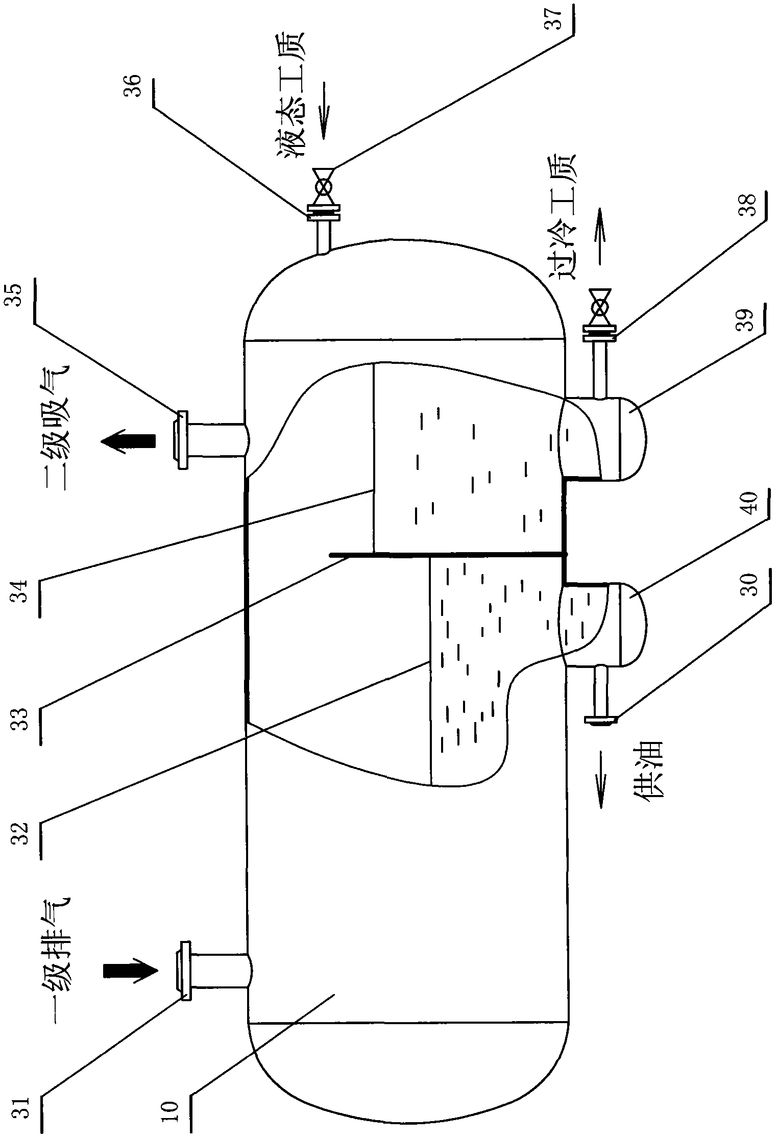 Screw-type and piston-type combined double-stage compressor set and intermediate container