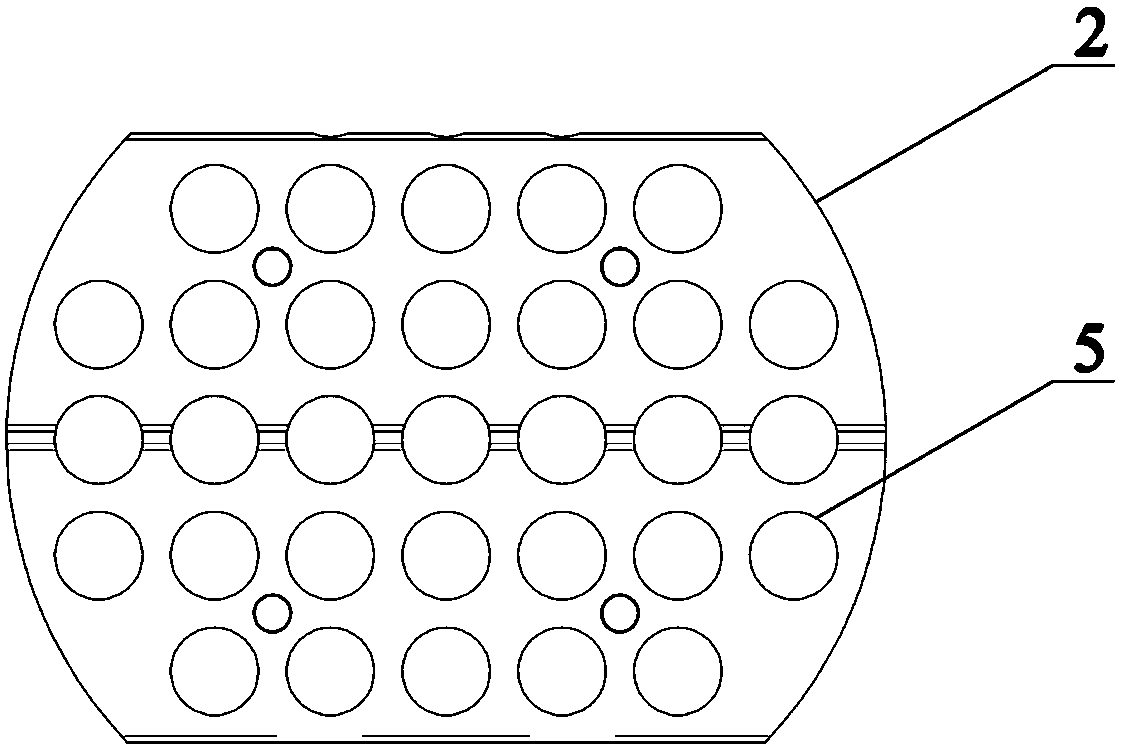 Quasi-trapezoidal inclined baffle shell and tube heat exchanger