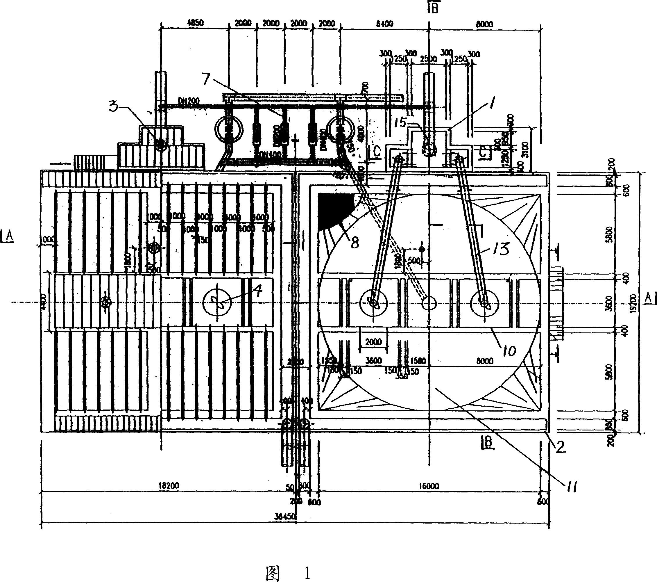 Middle arranged sedimentation tank