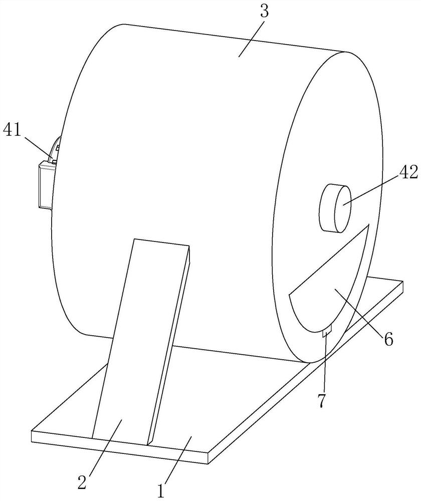 Pipe squeezing device for waste recycling