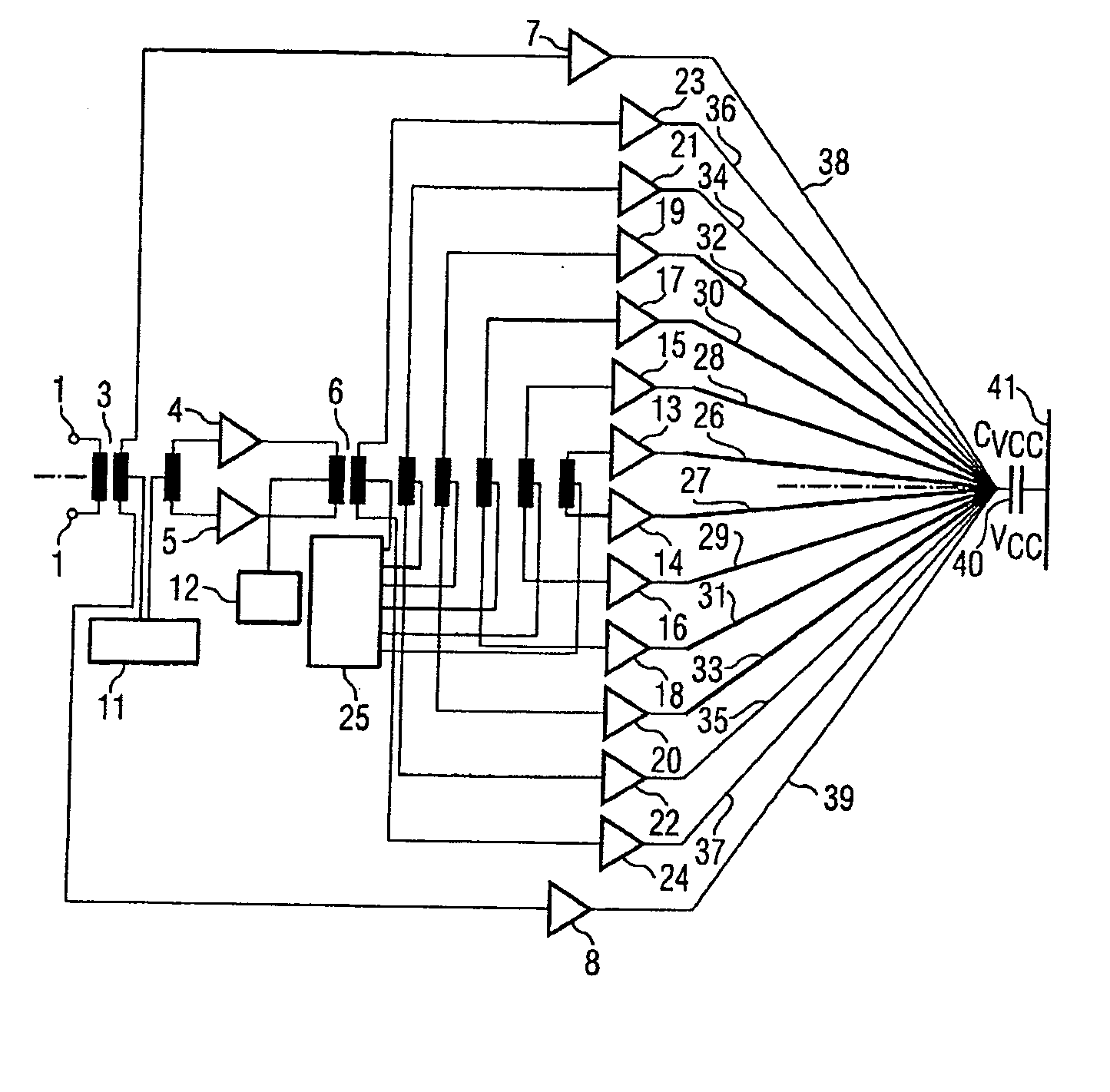 Power amplifier arrangement having an antenna, and a method for amplification and emission of a signal