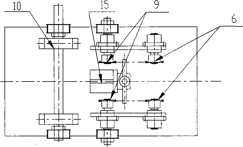 Incontinence trousers reciprocating welding system and welding method thereof