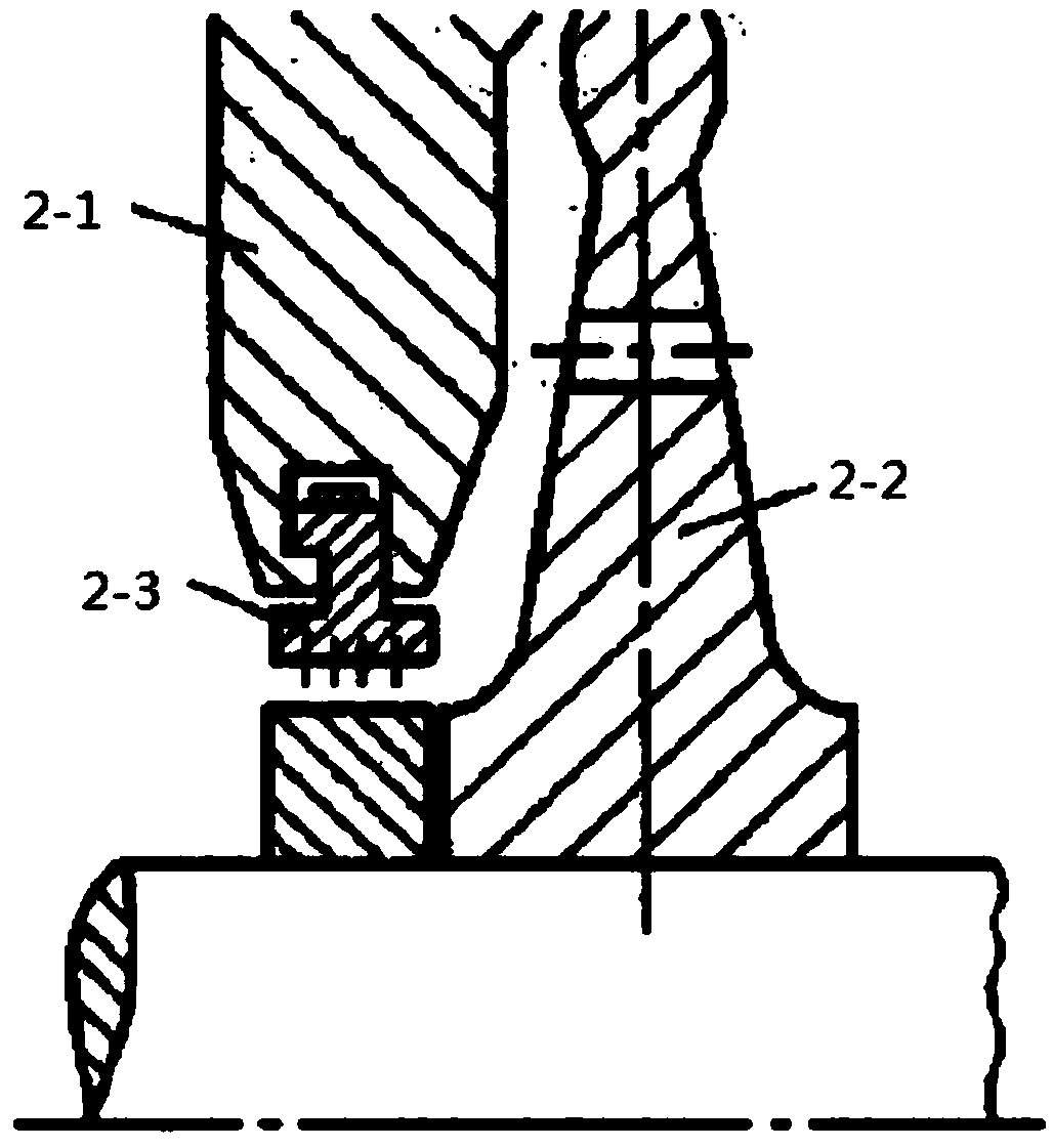 Method and vibration damping device for adjusting steam turbine gas seal clearance with central support
