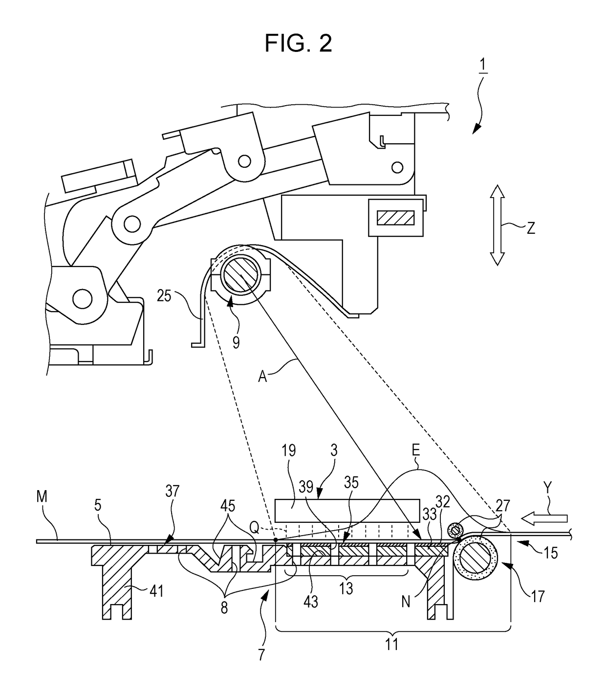 Liquid discharging apparatus having multiple support portions with different thermal properties