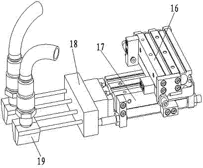 Riveting mechanism of riveting machine