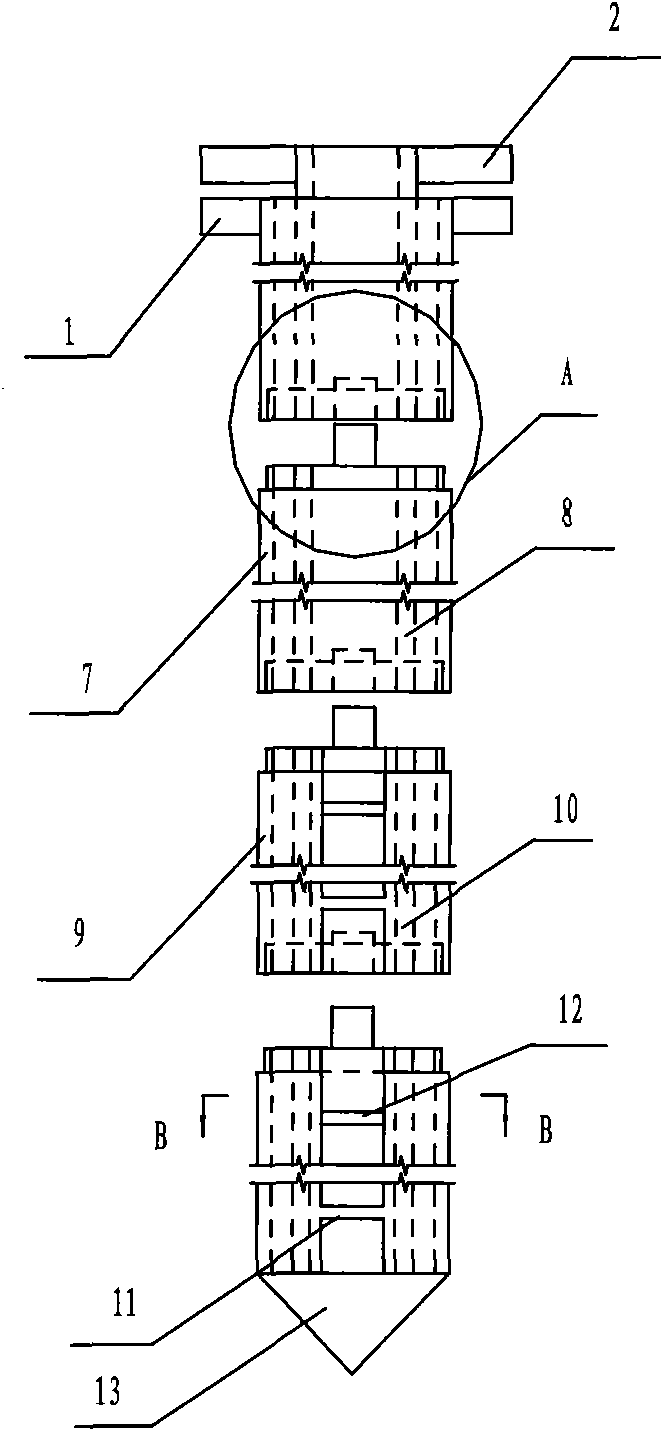 Small perturbance stratified substrate sludge in-situ sampler and sampling method thereof