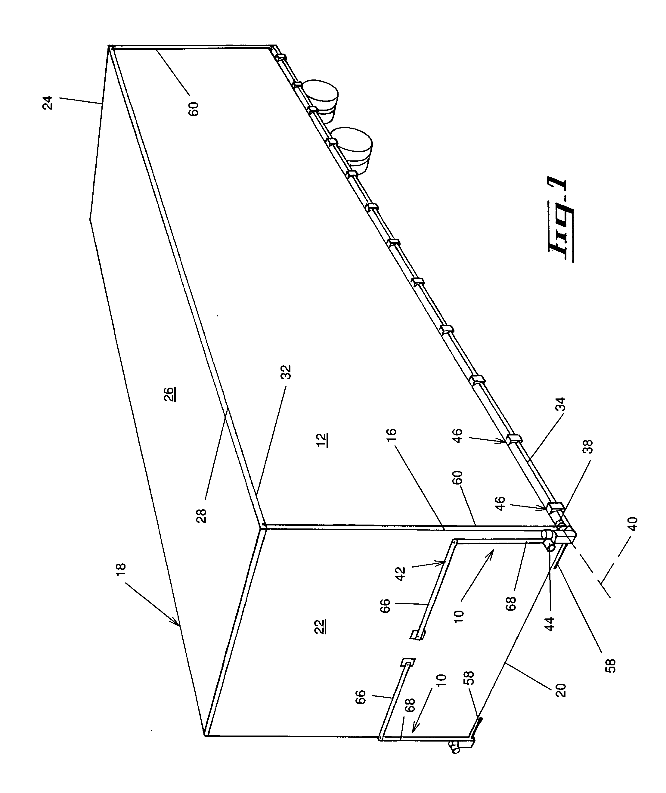 Device and method for manipulating a tarpaulin