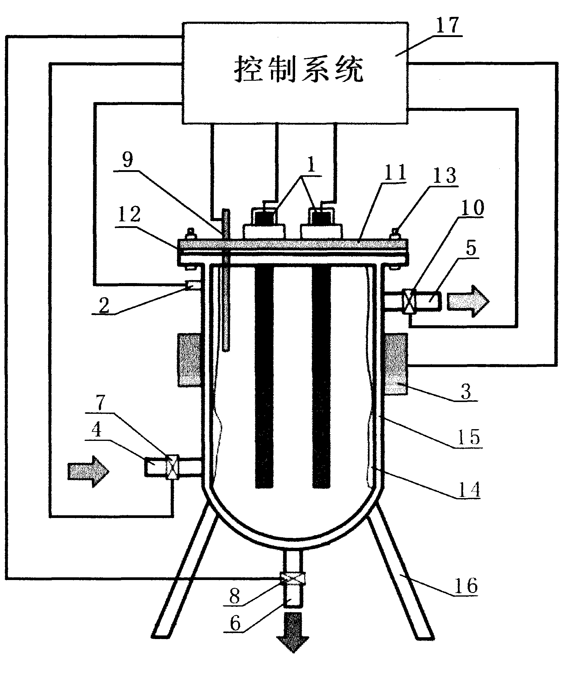 Circulating water electrolytic descaling device and descaling method thereof