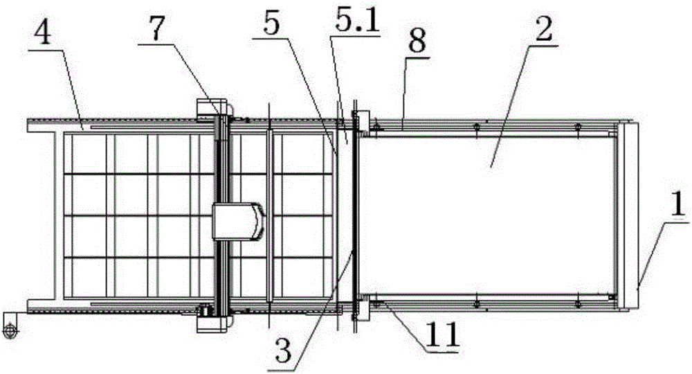 Automatic cutting bed with cloth clamping dragging and precise positioning functions and cutting processing method