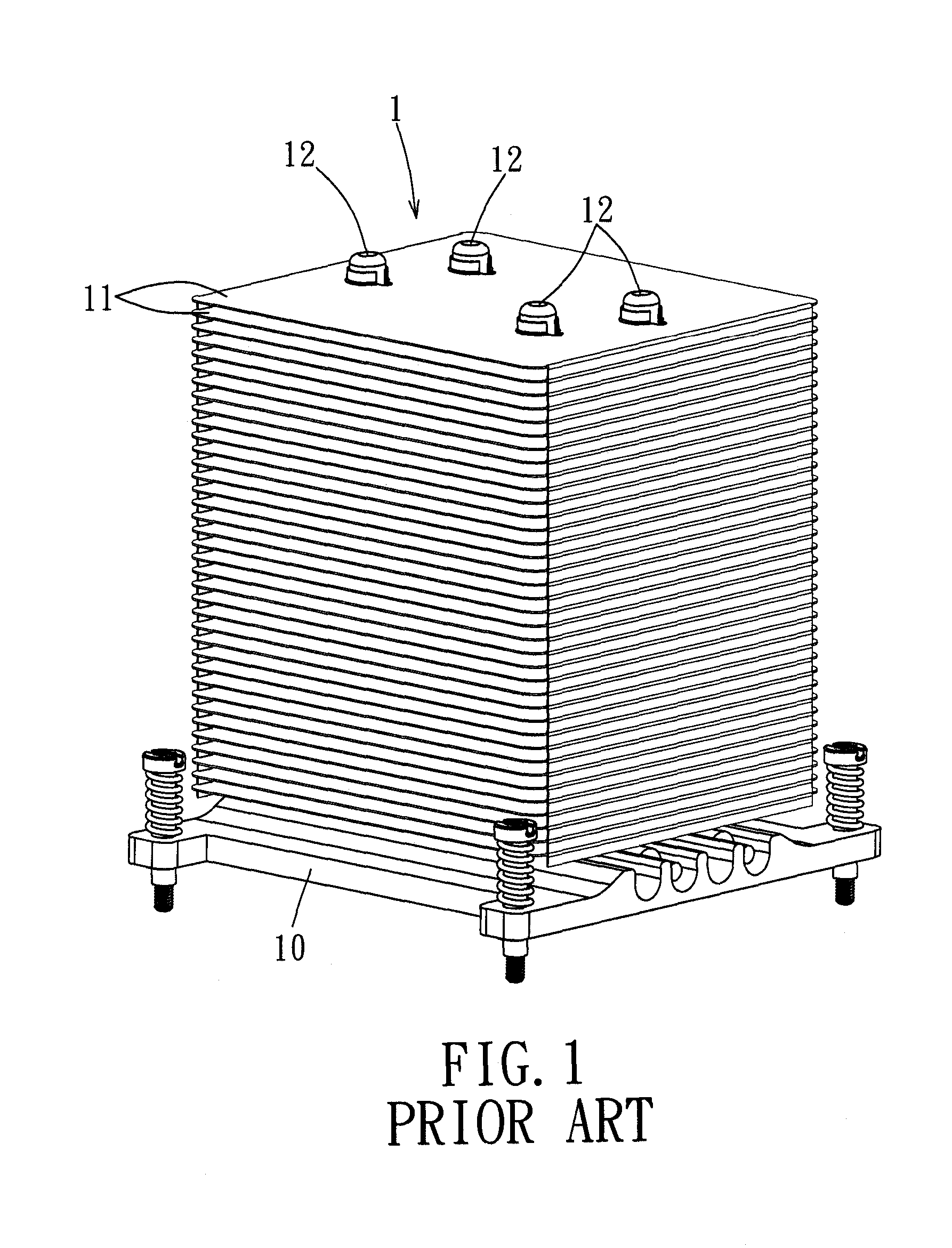 Heat dissipating device and heat dissipating fin