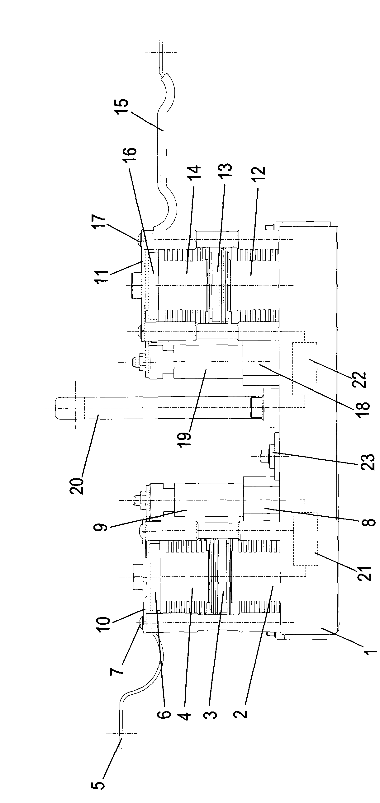 Built-in resistance and capacitance protection type rotating rectifier assembly