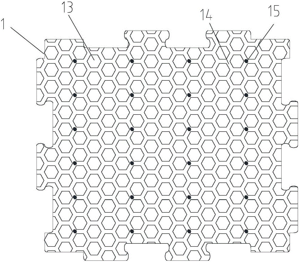 Artificial turf supporting pad and preparation method thereof