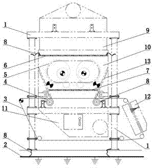 Technique and device for dry formation of low basis weight fluff pulp and capable of eliminating electrostatic flocculation