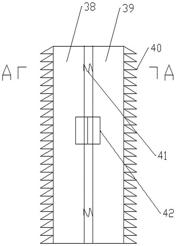 Automatic decompression device for rubber extrusion equipment
