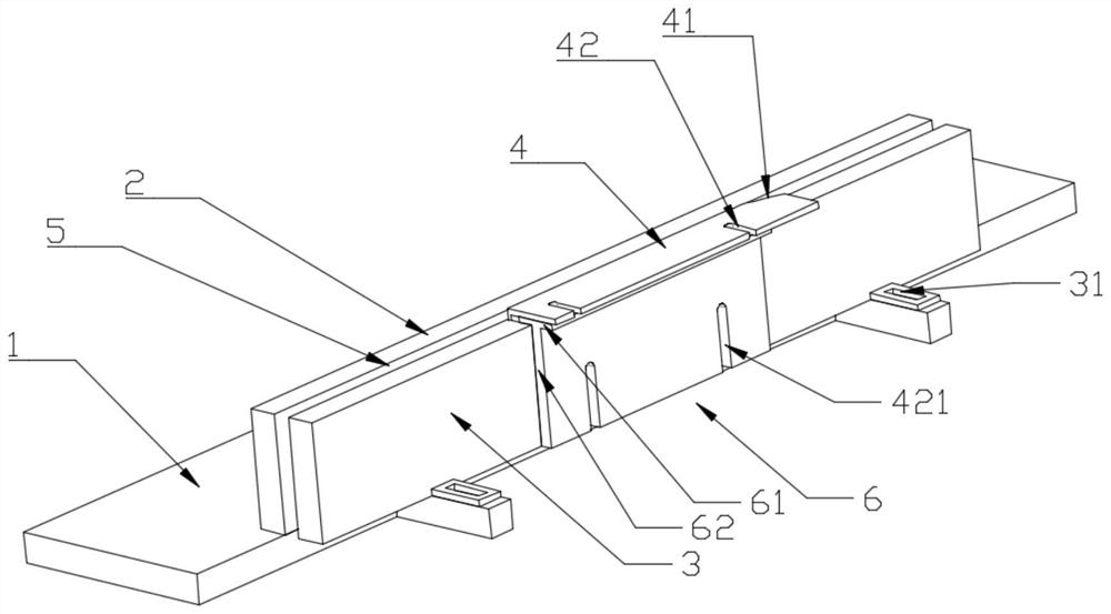 Automatic screw size screening mechanism