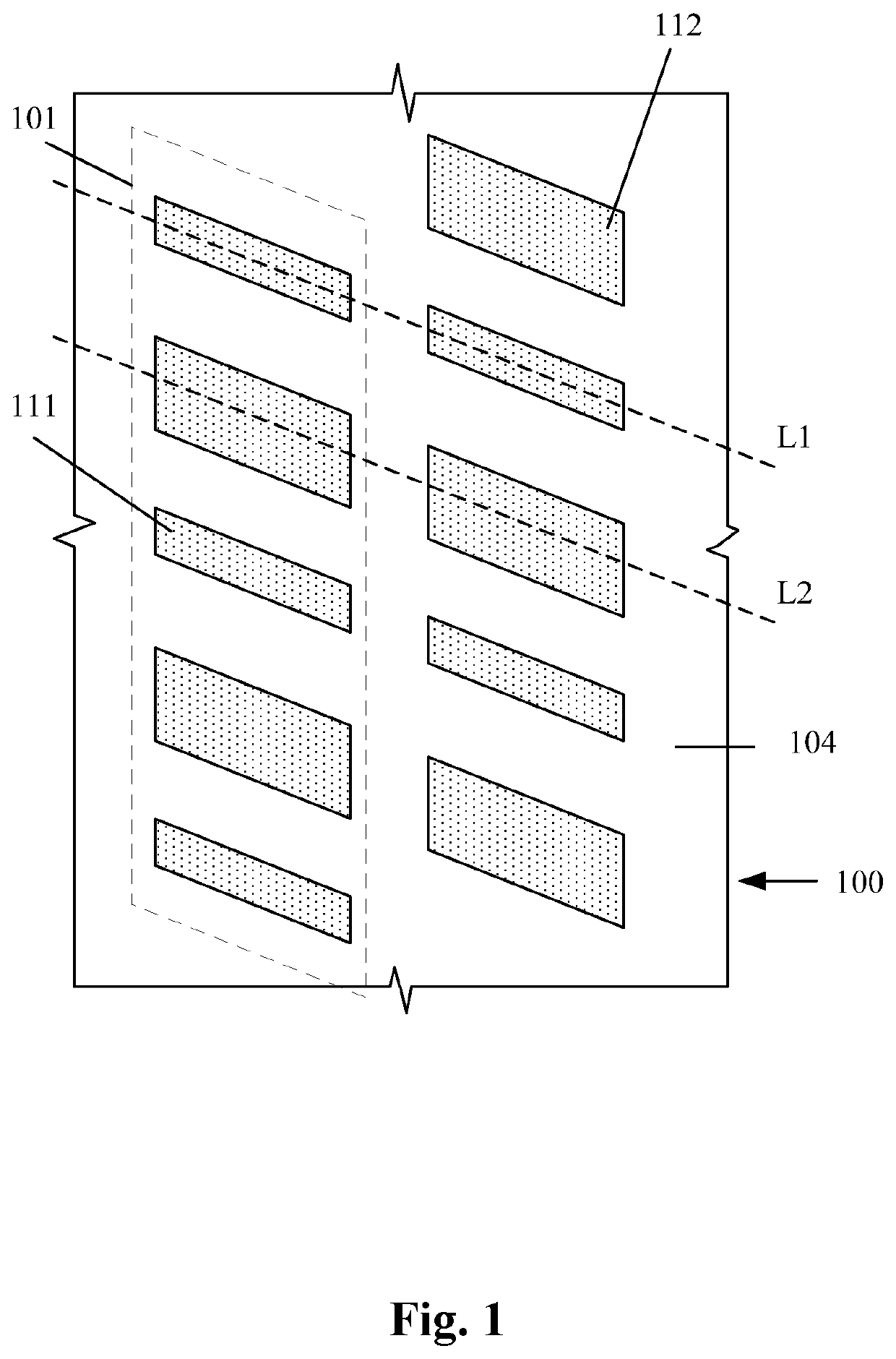 Dynamic random access memory array, semiconductor layout structure and fabrication method thereof