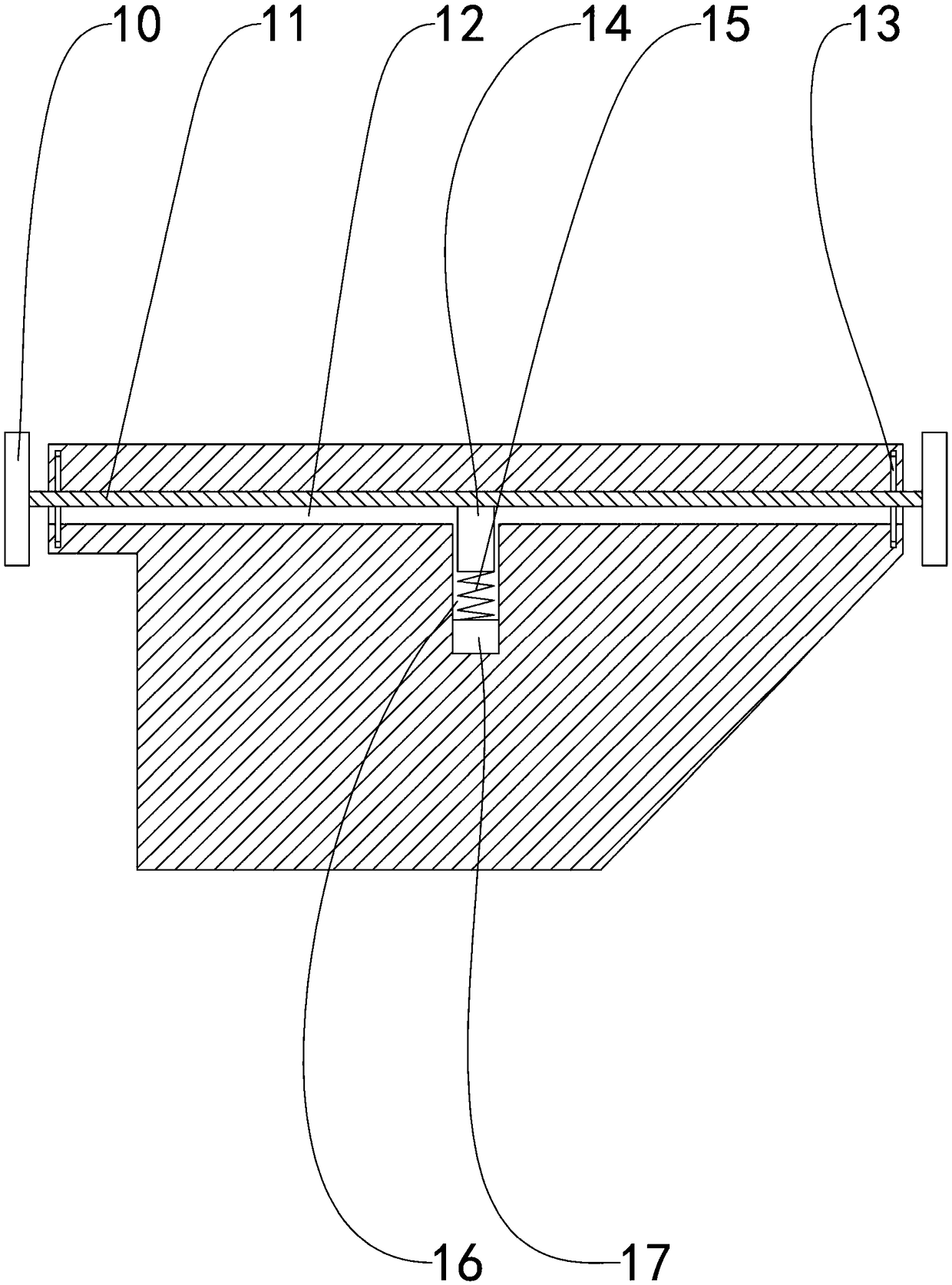 Horizontal type scraper discharge centrifuge capable of achieving filter cake thickness controllability