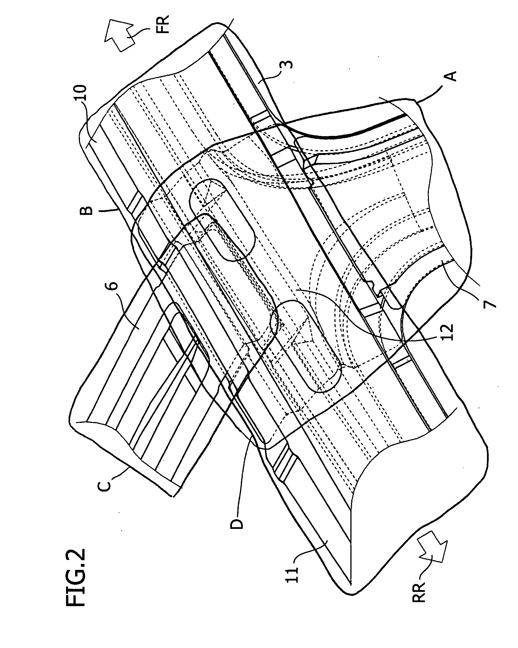 Joint construction in upper part of center pillar