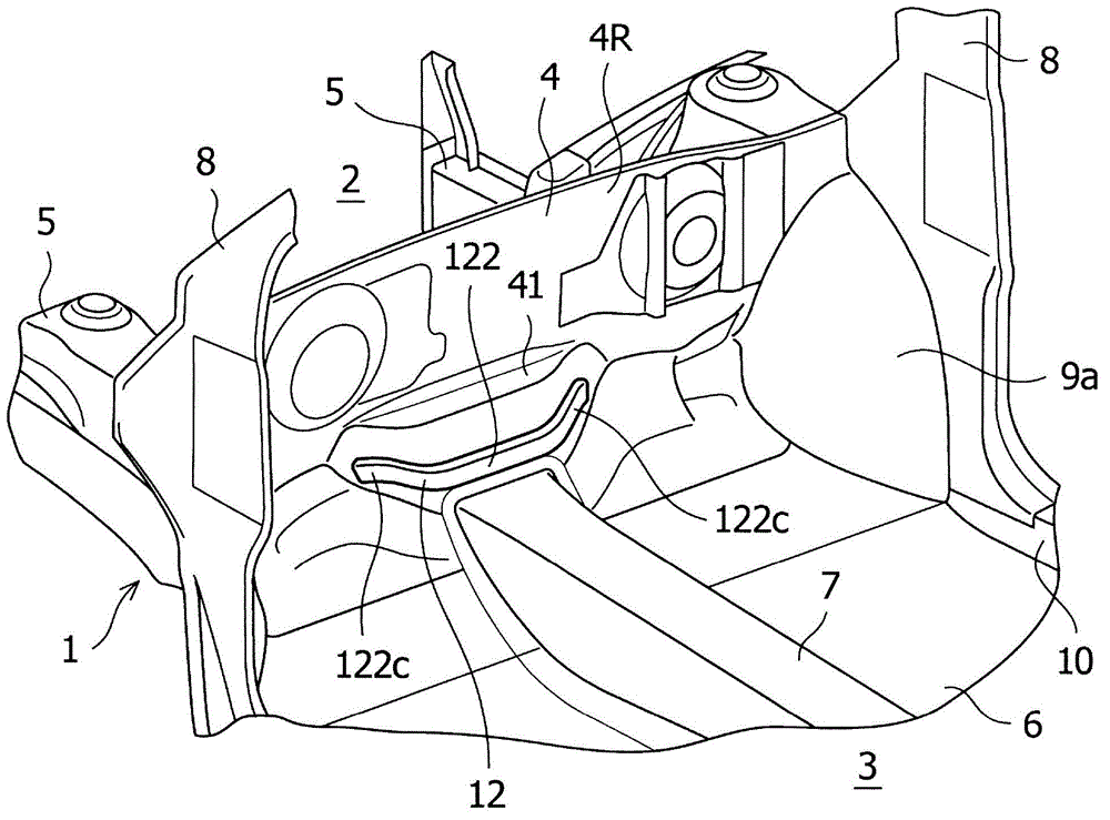 Mounting structure of the dash cross member at the front of the vehicle body