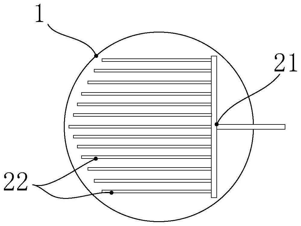 Self-slag-removal storage tank and accumulated slag cleaning method thereof