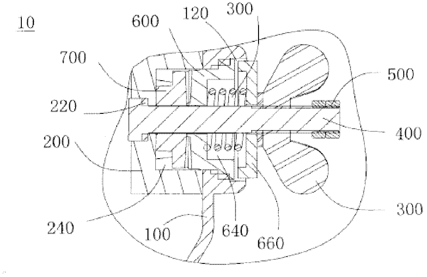 Lamp holder angle adjustment device and lamp capable of adjusting angle of lamp holder