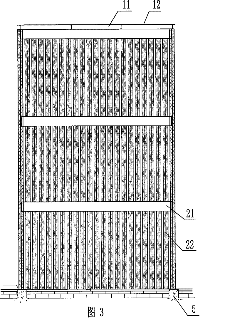 Noise reducing and anti-freezing device outside power plant cooling tower