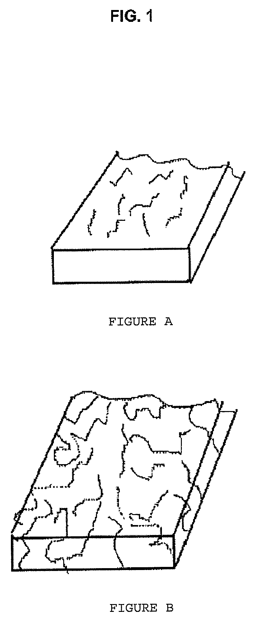 Method of producing slabs of artificial stone and polymerisable resin having a veined effect by means of vibro-compression under vacuum