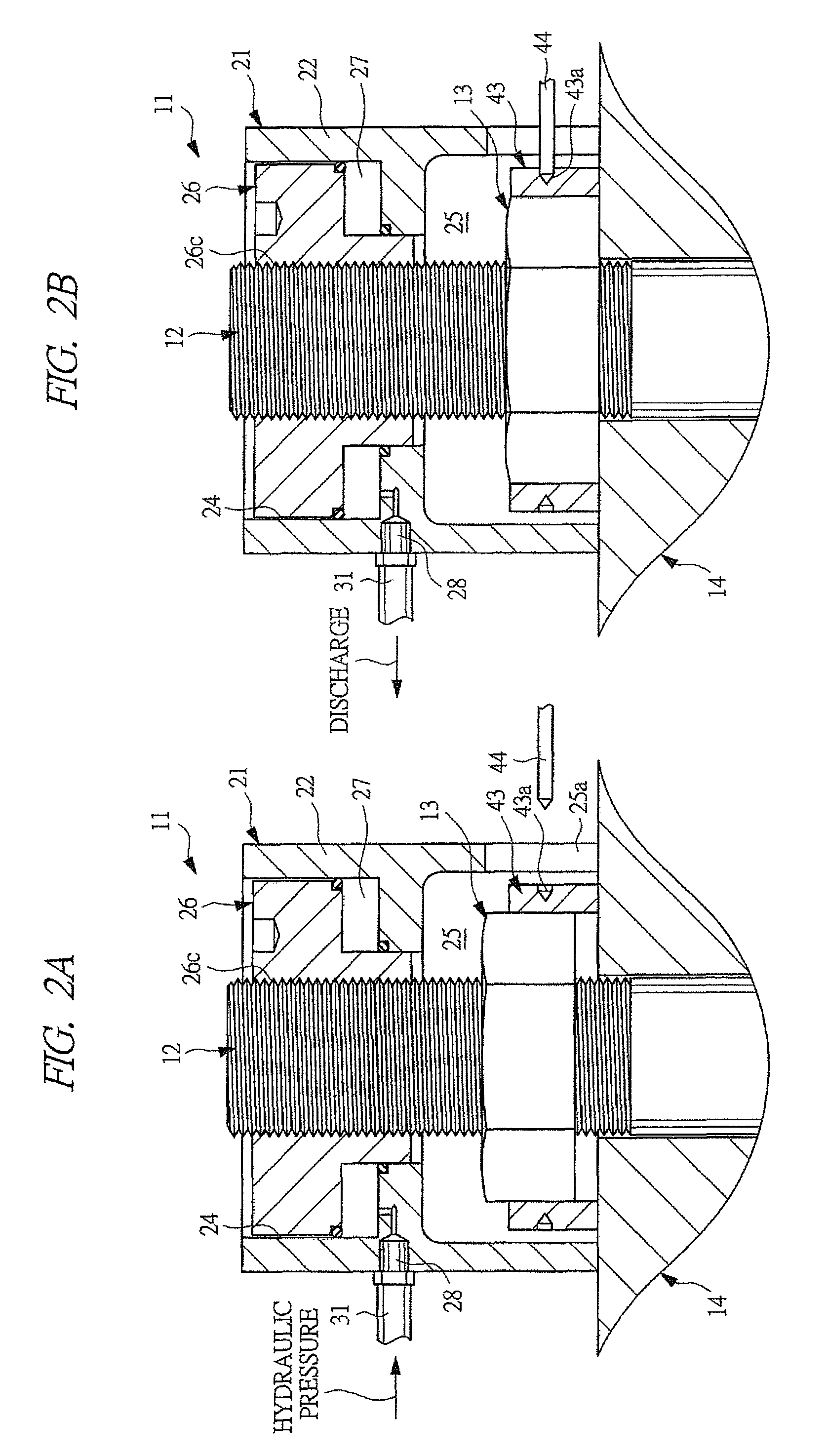 Method of measuring axial force of bolt and instrument for measuring axial force of bolt