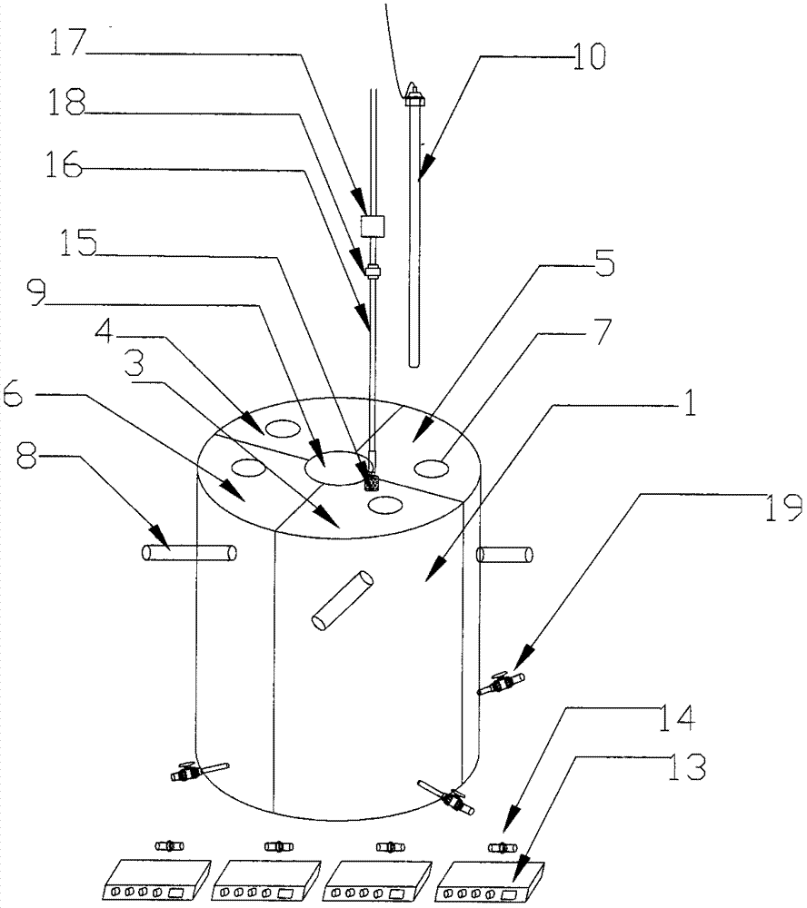 Water-treatment composite microbe continuous culture device and culture method thereof