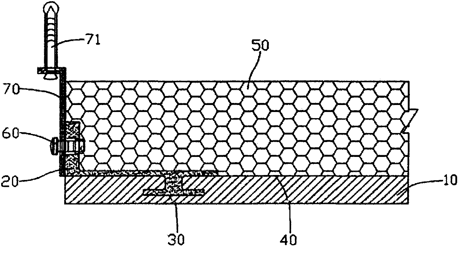 Insulating fireproof decorating plate and production method thereof