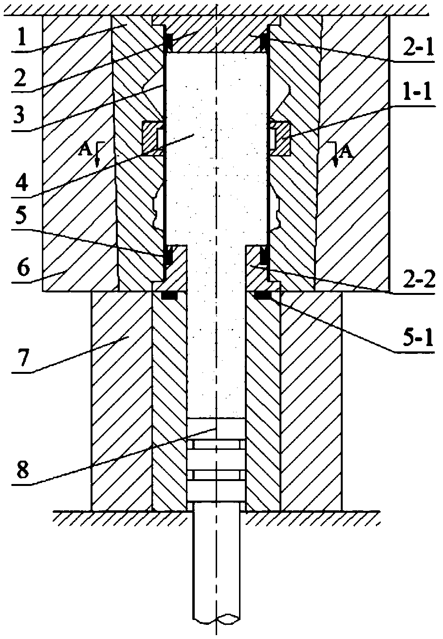 Closed variable-section thin-wall piece viscous medium pressure forming device