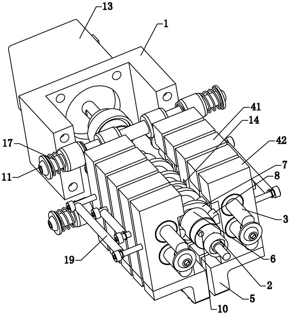 Variable-spacing picking and placing device