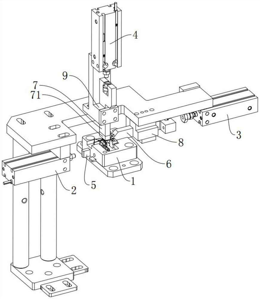 Automatic assembling mechanism for moving contact piece and COM terminal in microswitch