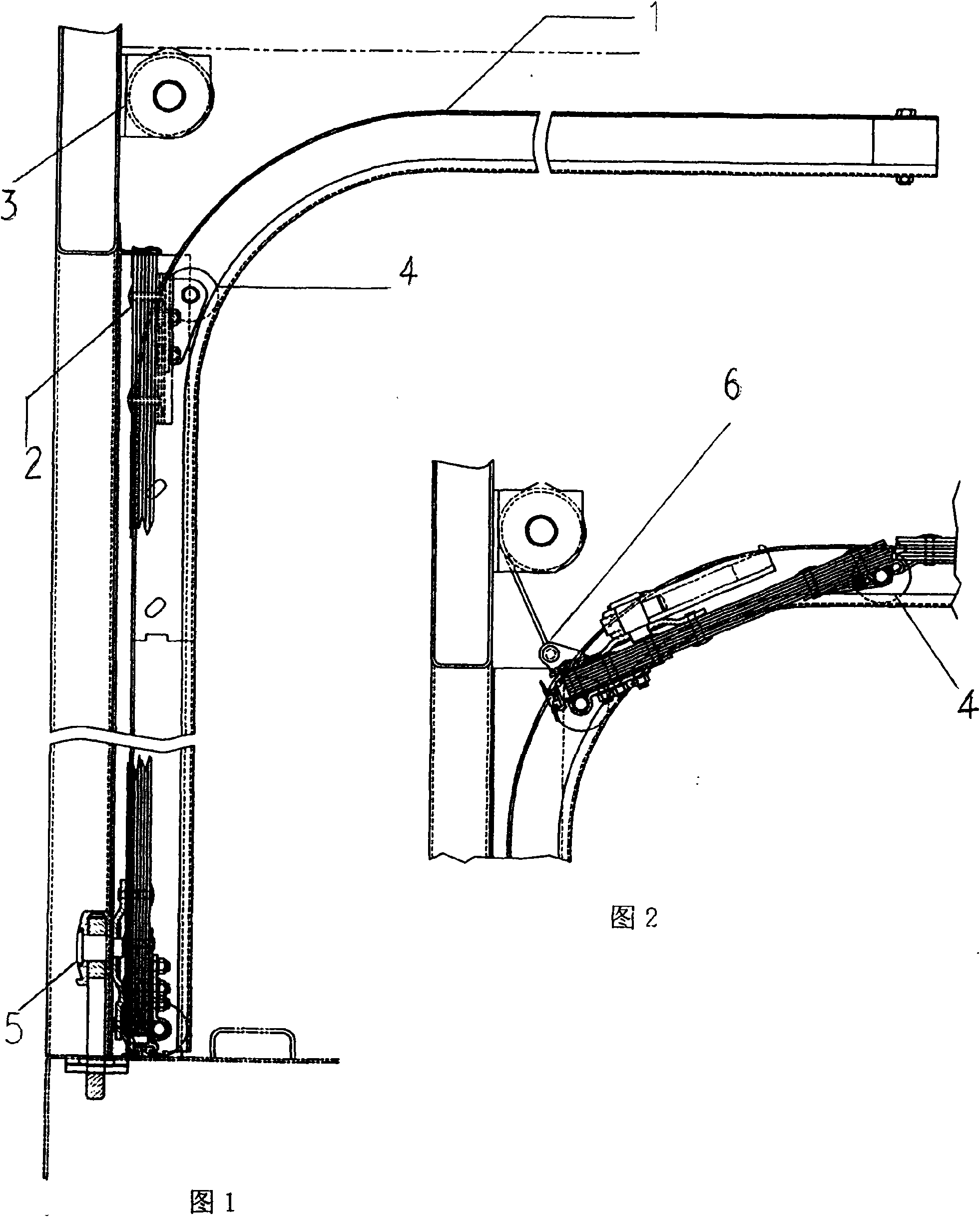 Upturning carriage door structure