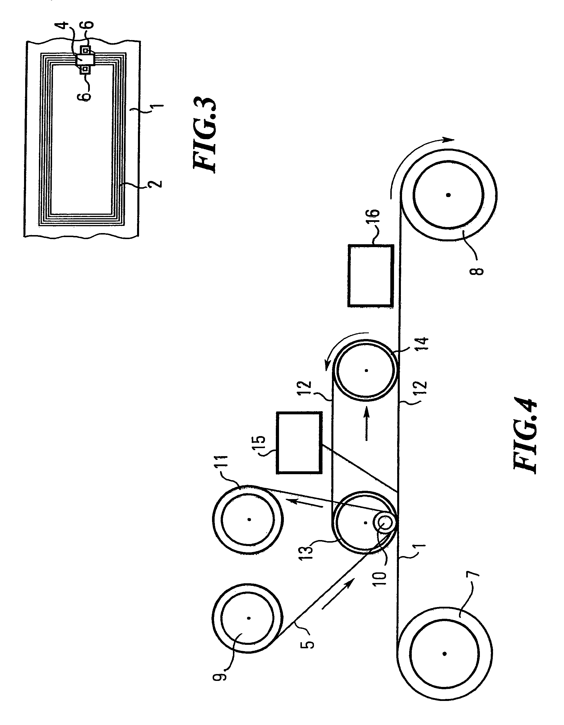 Method for connecting microchips to an antenna arranged on a support strip for producing a transponder